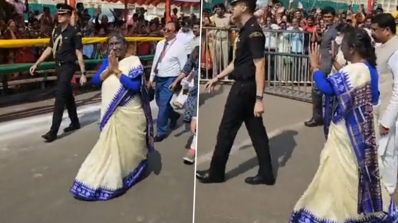 President Droupadi Murmu Walks 2 Km in Puri, Offers Prayers at Jagannath Temple (Watch Video)