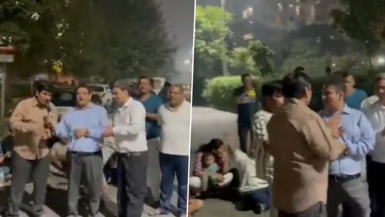 Dog Attack in Ghaziabad: Stray Dog Bites Small Kid in Panchsheel Wellington Society, Residents Stage Protest (Watch Video)