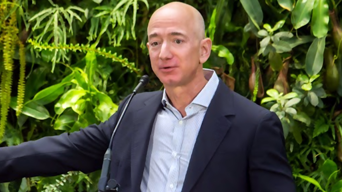 Football-mad Bezos 'may sell Washington Post and buy NFL team'