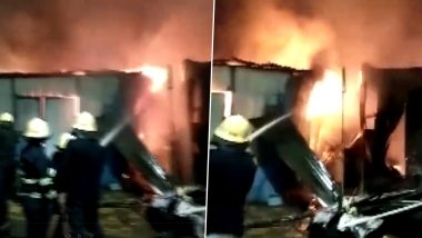 Pune Fire: Several Houses Gutted in Blaze in Wanvadi’s Shivarkar Slum Area, No Casualties Reported (Watch Video)