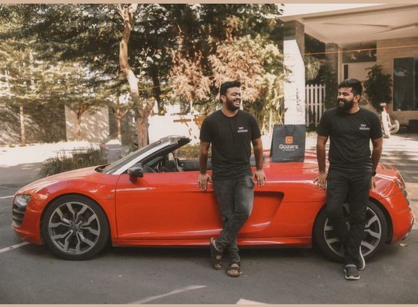 Business News | The Founders of Gozars Took a Supercar to Deliver Their First Order in Hyderabad, For the Launch of Their 3-hour Fashion Delivery