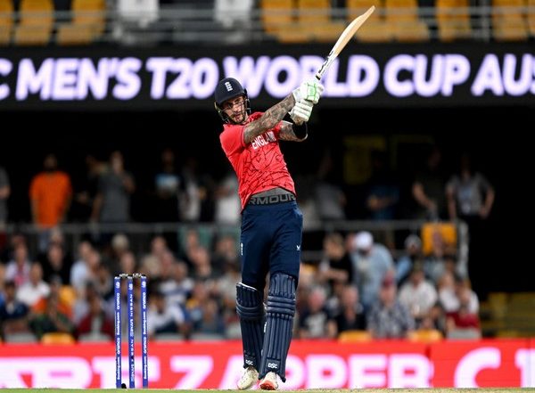 Sports News | T20 WC: Buttler, Hales Fifties Guide England to 179/6 in Must-win Match Against New Zealand