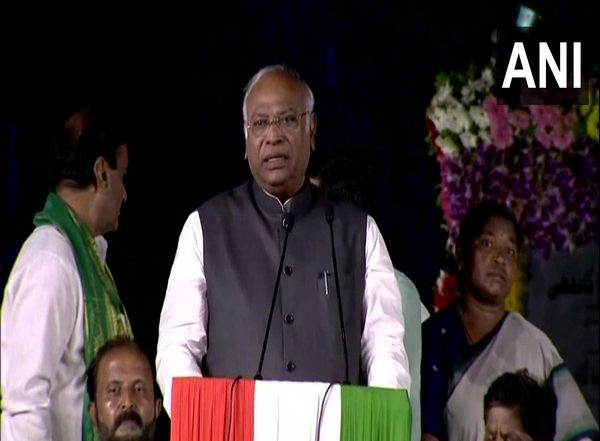 Lok Sabha Elections 2024: Congress Will Give Non-BJP Government Under Rahul Gandhi’s Leadership, Says President Mallikarjun Kharge