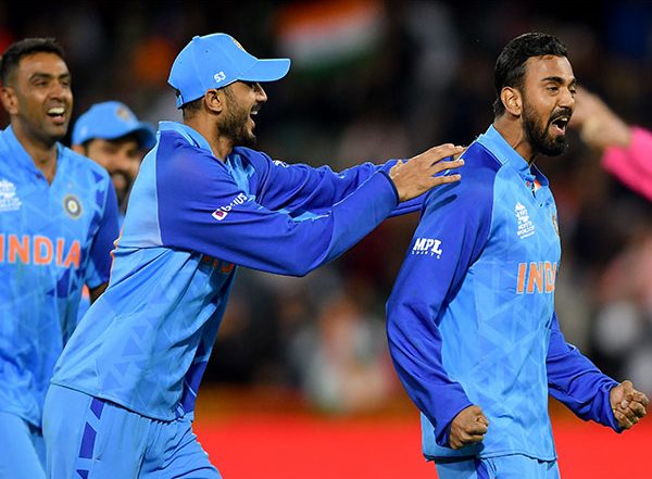 Sports News | T20 WC: Clinical India Survive Litton Scare, Clinch 5-run Win over Bangladesh in Rain-curtailed Match