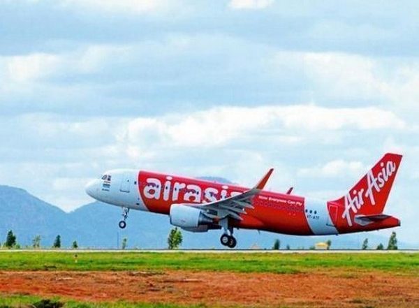 Business News | AirAsia Sells Remaining Equity Shares in AirAsia India to Air India