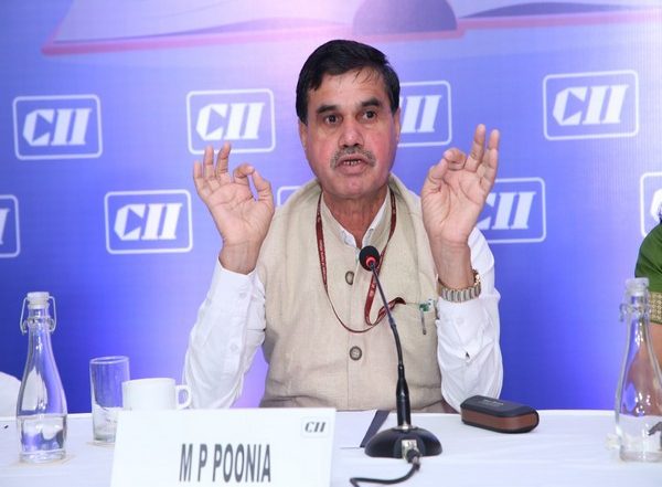 India News | Action to Be Taken Against Edutech Companies Offering Online PhD, MTech Programs: AICTE