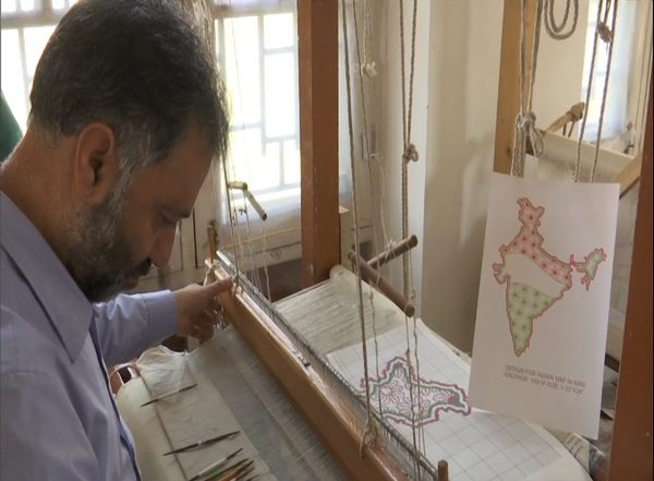 India News | J-K: Artisans Weave Kani Shawl with India's Map Design