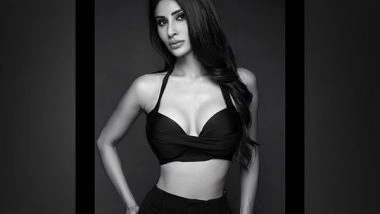 Entertainment News | Mouni Roy Raises Temperature in White Sleeveless Top