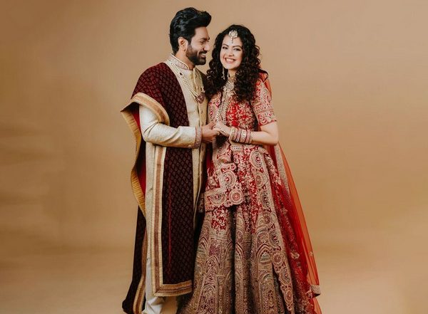 Entertainment News | Singer Palak Muchhal Ties Knot with Composer Mithoon Sharma, See Photos