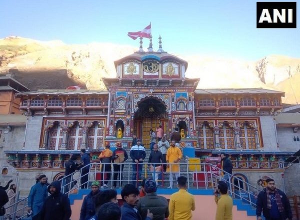 India News | Badrinath Temple Closed for Years's Last 'total Lunar Eclipse'