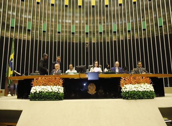 World News | Economic Progress in India Opens Up Avenues for Bilateral Cooperation: MoS Muraleedharan in Brazilian Congress