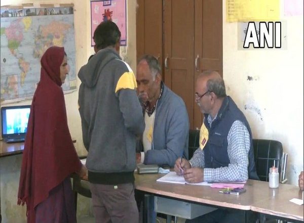 Himachal Pradesh Assembly Elections 2022: 17.98% Voter Turnout Recorded Till 11 AM in Vidhan Sabha Polls