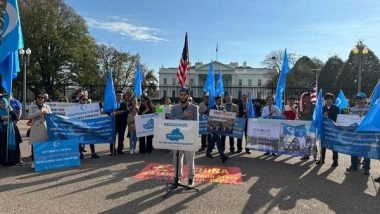 World News | Turkic Minorities in US Celebrate East Turkistan's Independence Day, Protest Against Chinese Oppression