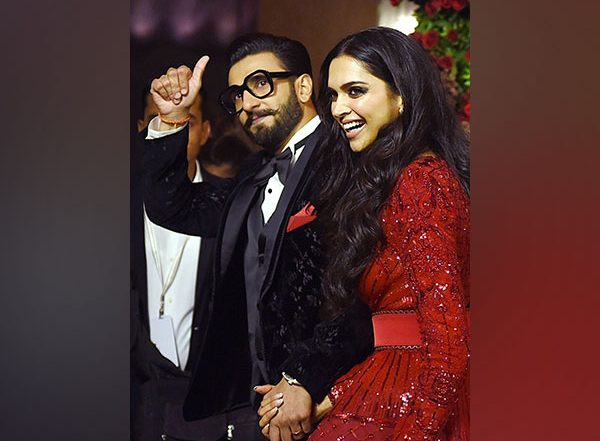 Deepika Padukone, Ranveer Singh Celebrate Their Fourth Wedding Anniversary; Fans Pour Wishes!