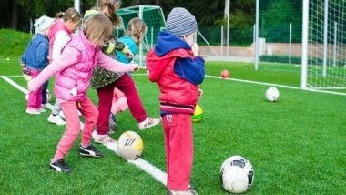 Lifestyle News | Study Finds Gaps Between Children Who Participate in Extracurricular Activities and Who Don't