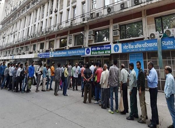 India News | Demonetisation Decision Taken to Fight Fake Currency, Terror Financing and Black Money: Centre Tells SC
