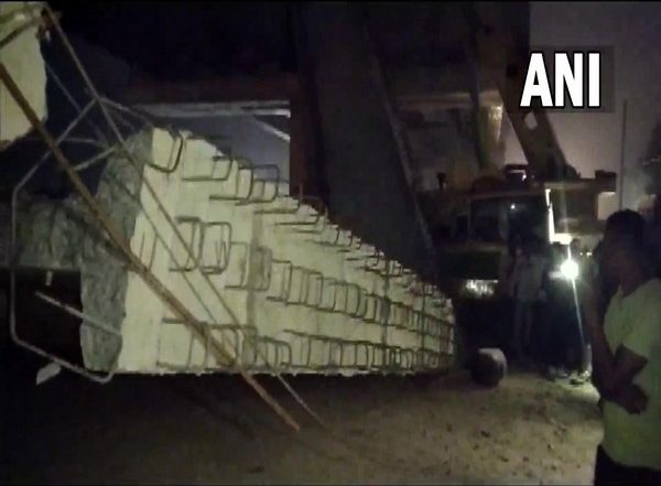 India News | Two Labourers Die as Under-construction Bridge Collapses in Bihar's Nalanda