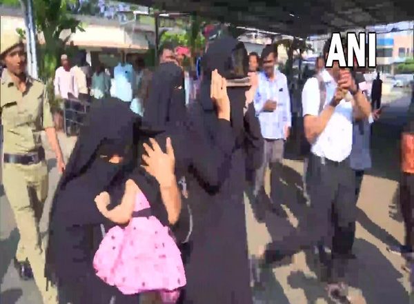 Mangaluru Autorickshaw Blast Case: Family of Accused Arrives To Meet Him at Father Muller Hospital (See Pics)