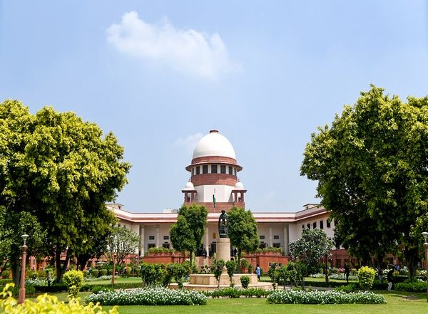 India News | SC Issues Notice to Centre on 34 Army Women Officers' Plea Regarding Promotions to Higher Ranks