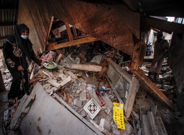 World News | At Least 250 People Killed in Indonesia Earthquake, Rescue Operations Underway