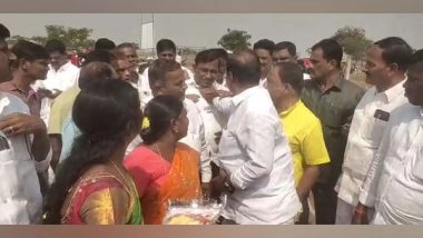 India News | TRS MLA Krishna Mohan Reddy Holds Govt Official's Collar in Viral Video