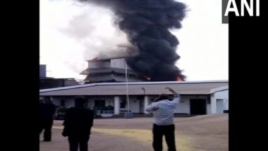 India News | Chhattisgarh: Massive Fire Breaks out at Oil Mill in Bilaspur