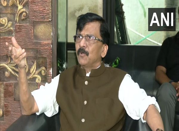 Sanjay Raut Attacks Eknath Shinde-Led Maharashtra Government on Border Dispute With Karnataka, Calls It Weak