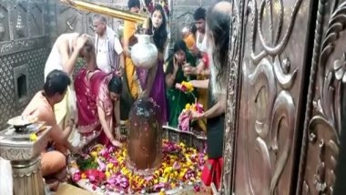 India News | Ujjain: Devotes Throng Mahakaleshwar Temple, Visit Sanctum Sanctorum