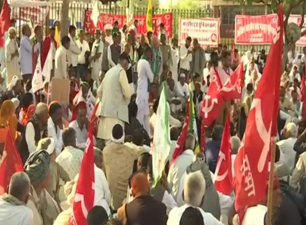 Farmers' Protest: SKM Stages March in Jaipur Over Demand for Minimum Support Price