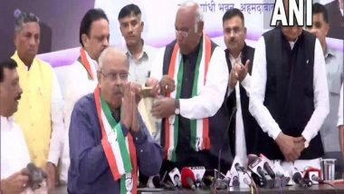 India News | Gujarat Polls: Former BJP Minister Jay Narayan Vyas Joins Congress with His Son
