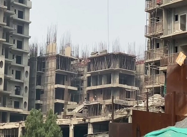 Business News | Home Loan Portfolio of Banks and NBFCs Remains Strong, Amid Rising Rates: Report