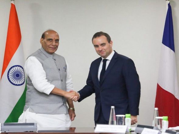 World News | Defence Minister Meets French Counterpart, Discuss Bilateral, Defence Cooperation - Vimarsana News