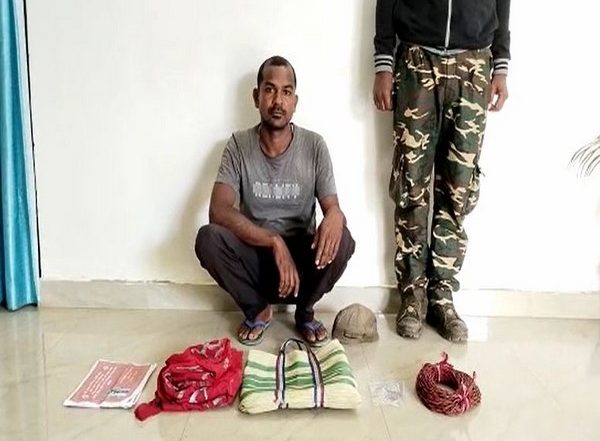 India News | Chhattisgarh: Man Held for Supplying Goods to Naxals in Kanker