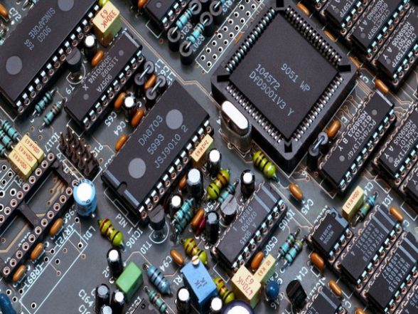 World News | China May Not Become Self-reliant in Chip Production by 2025 - Vimarsana News
