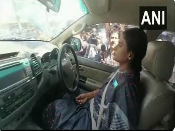 India News | YSRTP Chief Sharmila Gets Conditional Bail After Day-long Political Drama - Vimarsana News