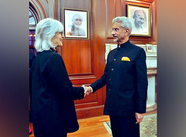 World News | Jaishankar Meets US Charge D'Affaires Elizabeth Jones, Discusses Progress in Bilateral Cooperation