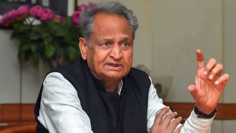 Gas Cylinder at Rs 500 for Families Living Below Poverty Line From April 1, 2023, Announces Rajasthan CM Ashok Gehlot