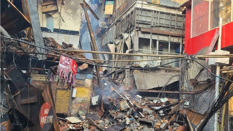 Chandni Chowk Fire: Delhi's Bhagirath Market Blaze Continues to Rage for 4th Day (Watch Video)