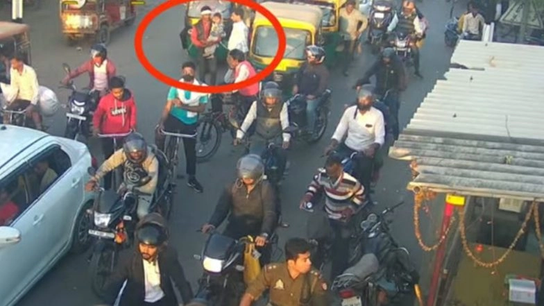 Agra: Man Offers Chocolates to Child, Kidnaps Him, CCTV Video Captures Crime
