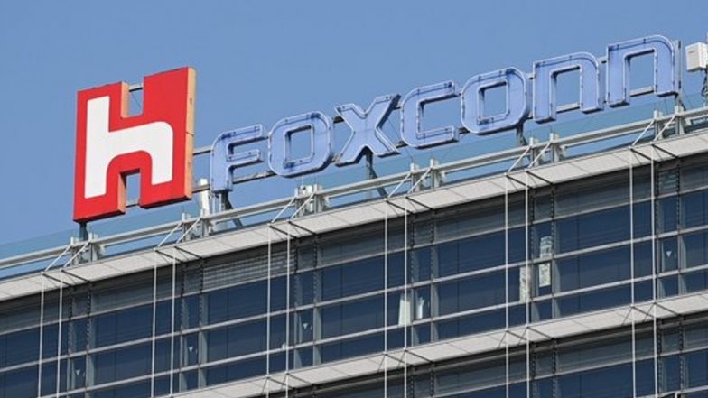 China: Protests Break Out at Key Foxconn iPhone Factory in Zhengzhou