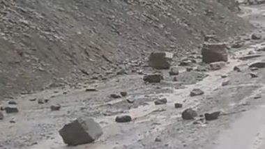 Jammu-Srinagar National Highway Closed for Traffic Due to Shooting Stones in Ramban (Watch Video)