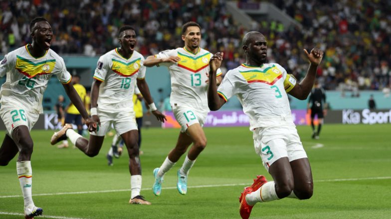 Ecuador 1–2 Senegal, FIFA World Cup 2022: Ismaila Sarr, Kalidou Koulibaly Score As African Champions Enter Last 16 From Group A (Watch Goal Video Highlights)