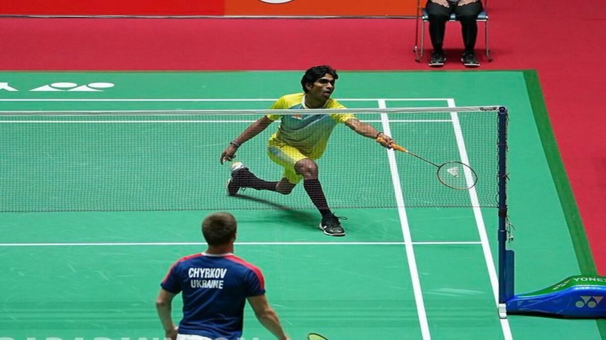 Para-Badminton World Championship 2022 Ace Shuttler Pramod Bhagat Advances to Singles, Doubles Finals 🏆 LatestLY