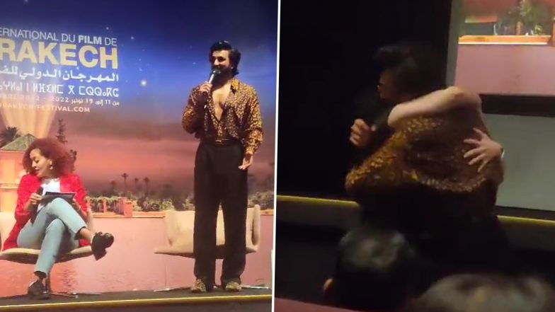 Ranveer Singh Pauses His Speech to Hug a Moroccan Female Fan at Marrakech Fest 2022 (Watch Video)