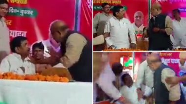 Video: Samajwadi Party Leaders Argue, Fight Over Sitting on a Chair During an Event in UP's Ballia