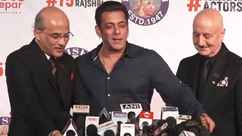 Salman Khan Confirms He Will Return as 'Prem' in Sooraj Barjatya's Next at Uunchai Screening  (Watch Video)