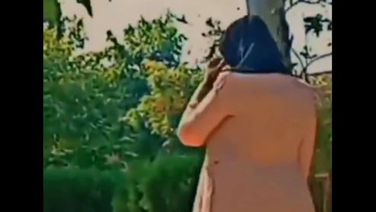 India News | Three Students Detained for Harassing College Teacher in  Kithore, Saying 'I Love You' (Watch Video) | 📰 LatestLY