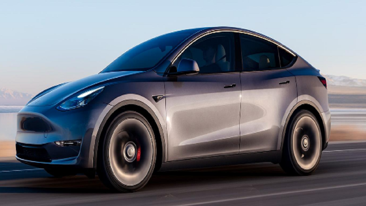 Auto News | Tesla Car Again Involved In Accident; Model Y Goes Out Of