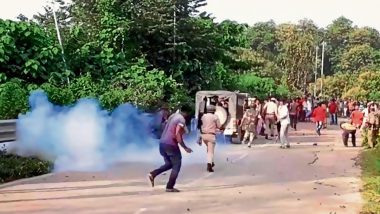 Border Violence: Assam Forest Office Torched, Two Vehicles in Meghalaya Set on Fire by Group of Villagers