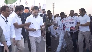 Rahul Gandhi Interacts With SCRE Sangh Members During Bharat Jodo Yatra, Urges PM Narendra Modi that 'Railways Needs Empowerment, Not Privatisation' (Watch Video)